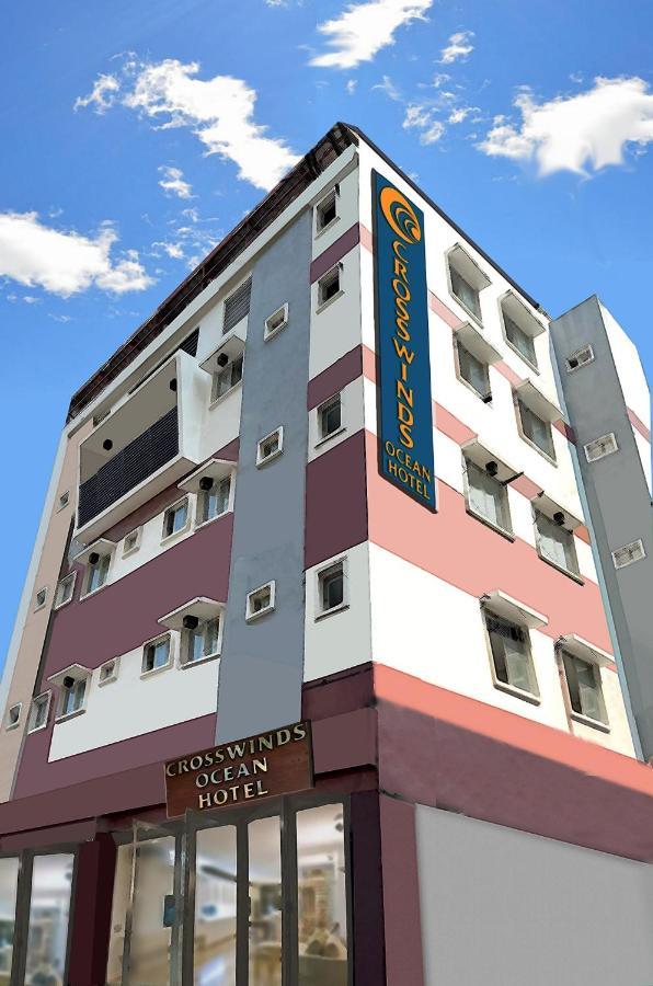 Crosswinds Hotel Paranaque City Exterior photo